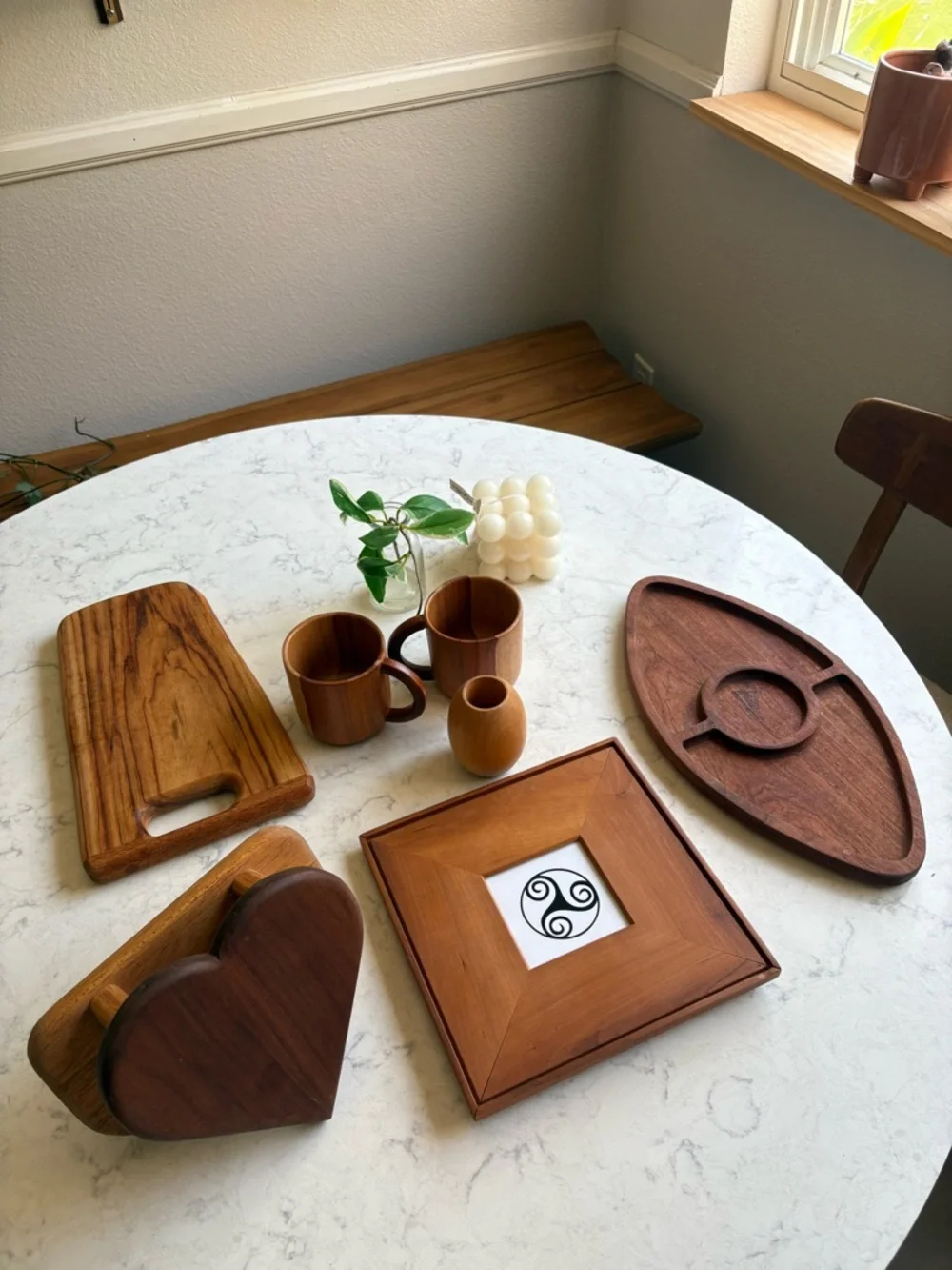Vintage Mid Century Kitchen Serving Decor Lot Natural Wooden Mugs Trays & Boards